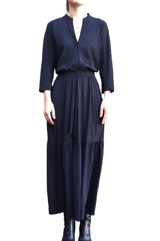 Midi Dress - Noir Trendy Mock Neck Midi Dress