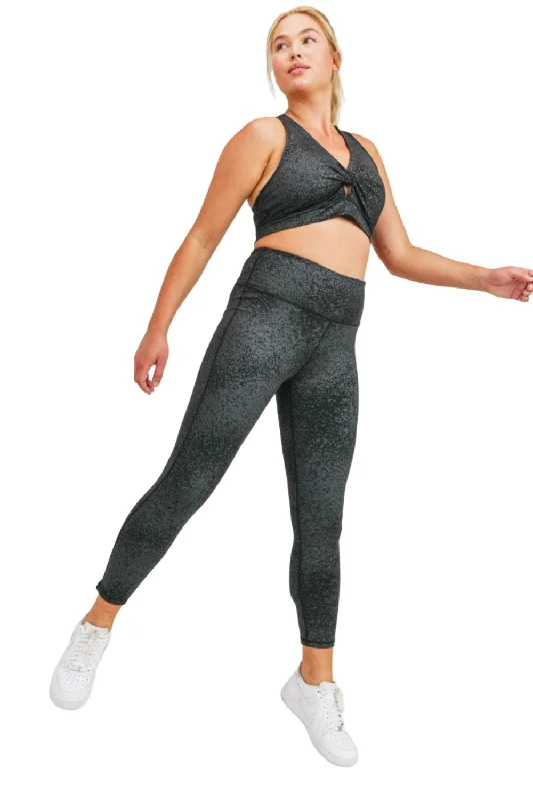 Mono B Flake Foil High-Waist Leggings  APH3103 Plus Stylish Sweat-Proof Leggings