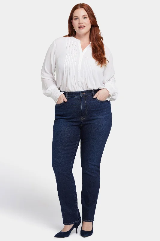 Marilyn Straight Jeans In Plus Size - River Bridge Comfortable Zip-Fly Denim Jeans